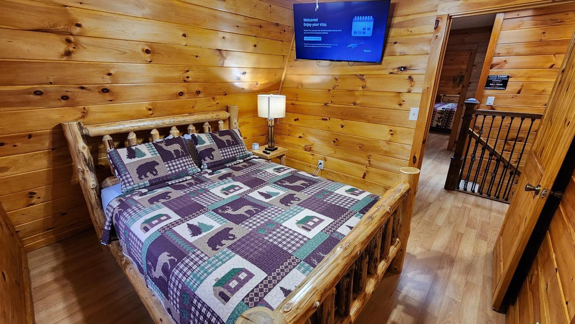 Lazy Bear Cabin Sevierville Bagian luar foto