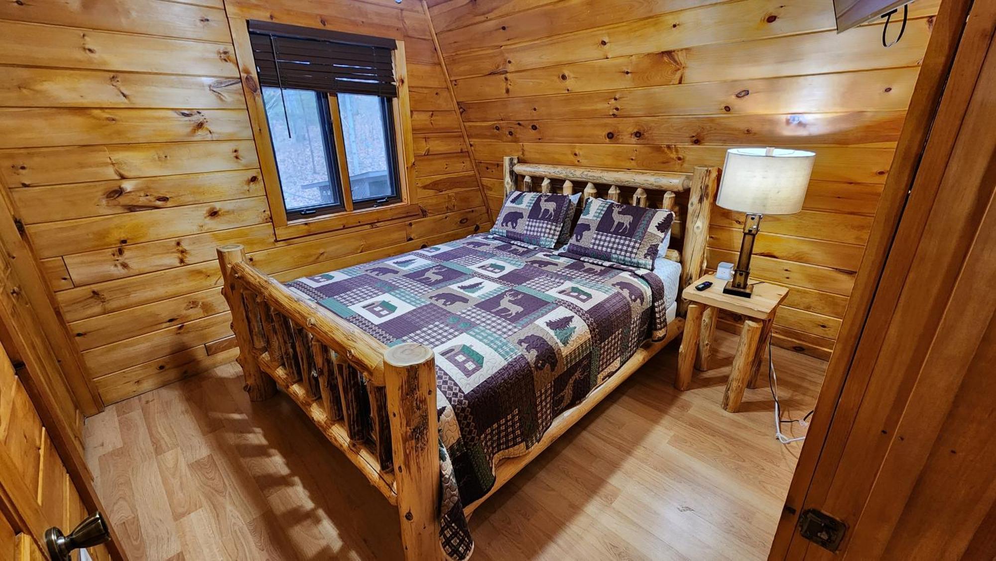 Lazy Bear Cabin Sevierville Bagian luar foto