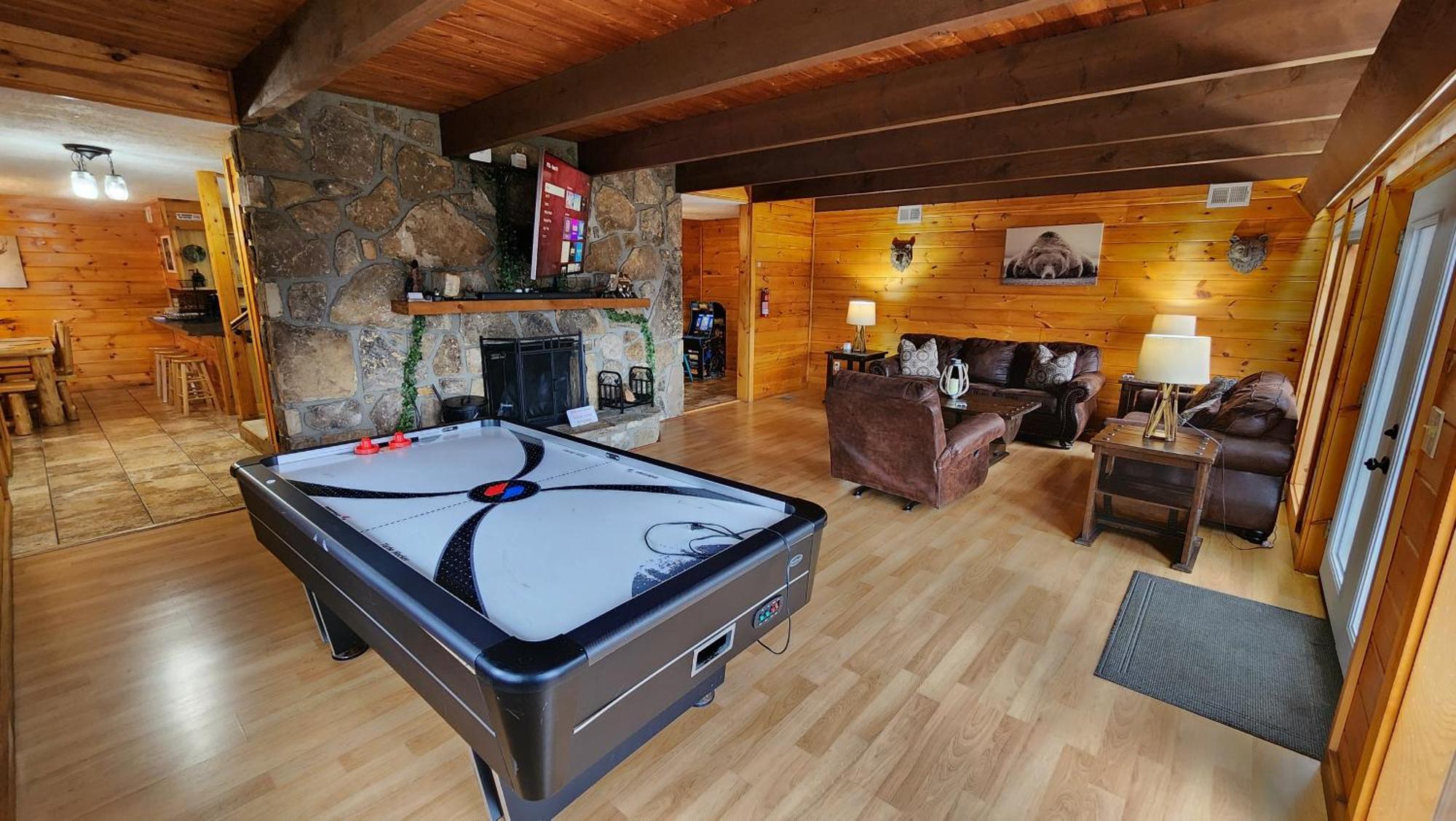 Lazy Bear Cabin Sevierville Bagian luar foto